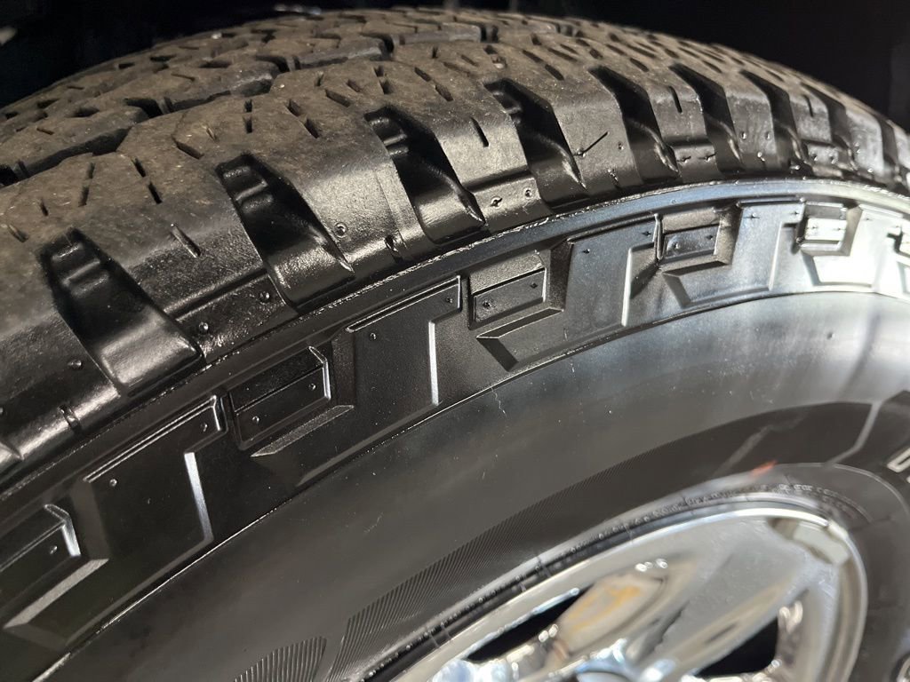 Used 2024 RAM 2500 Tradesman w/ Chrome Appearance Group image 15