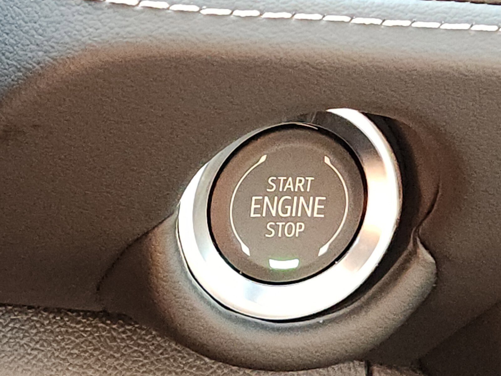 New 2026 Chevrolet Suburban Premier image 20