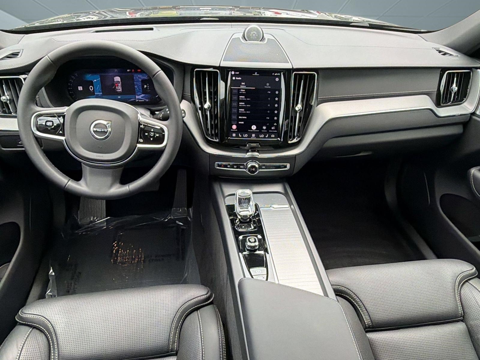 Certified 2024 Volvo XC60 B5 Ultimate AWD/4WD image 15