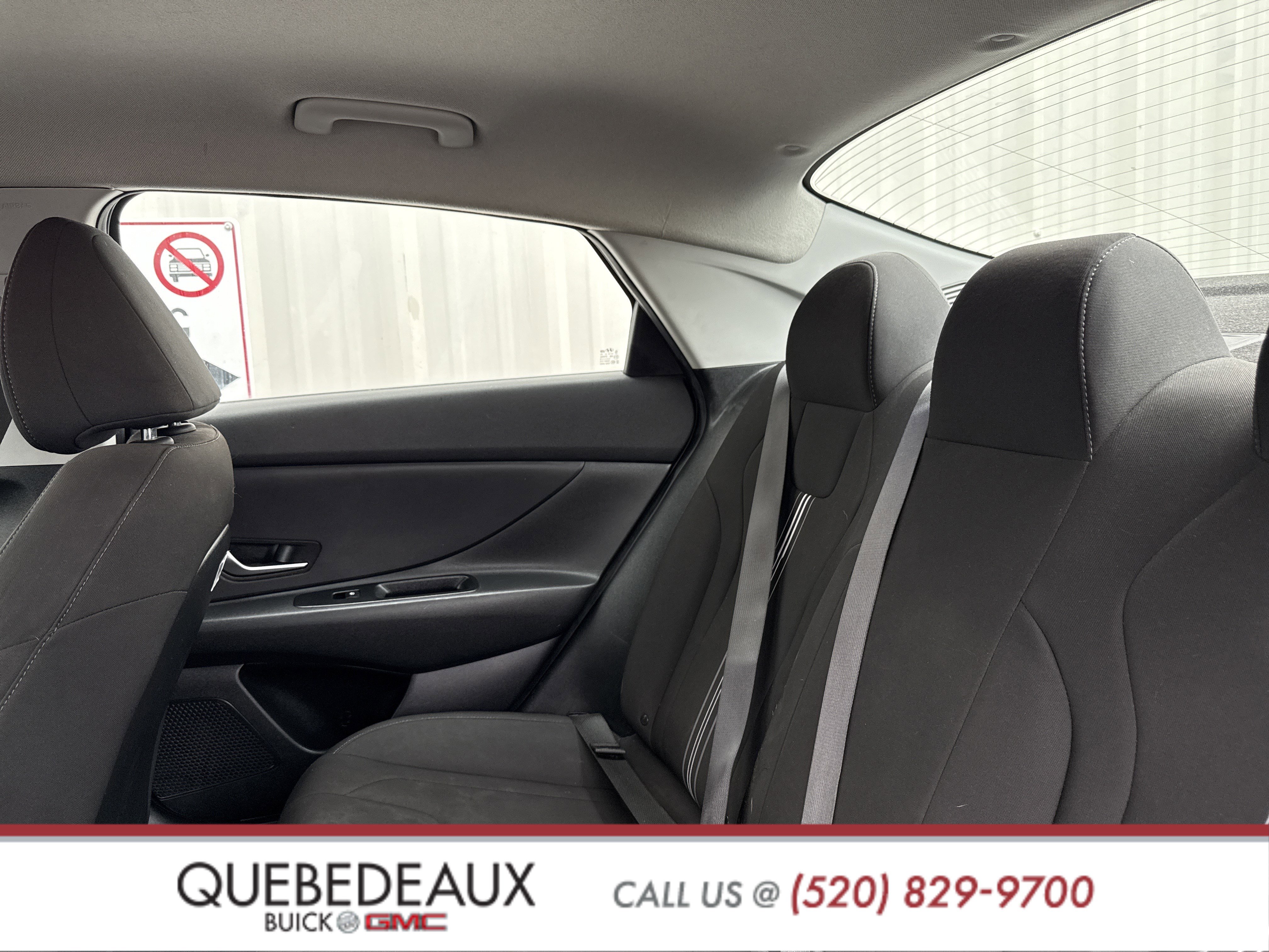 Used 2023 Hyundai Elantra SEL w/ Preferred Accessory Package image 20