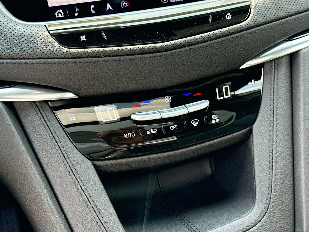New 2025 Cadillac XT5 Premium Luxury image 16