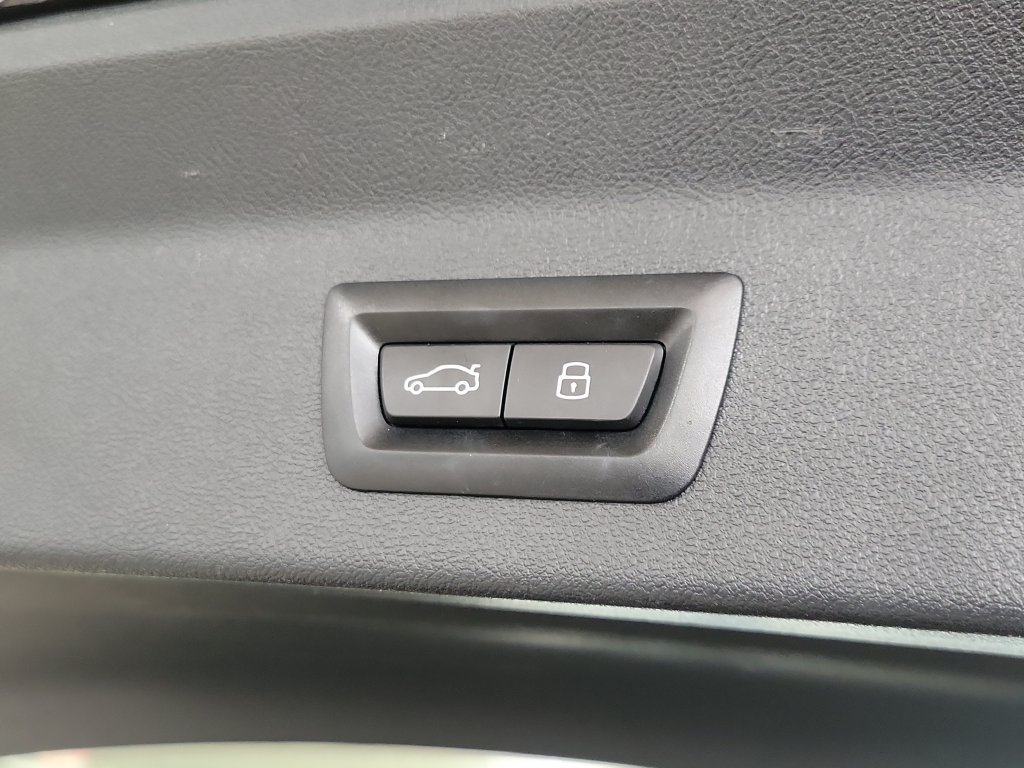 Used 2023 BMW X3 sDrive30i w/ Premium Package RWD image 31