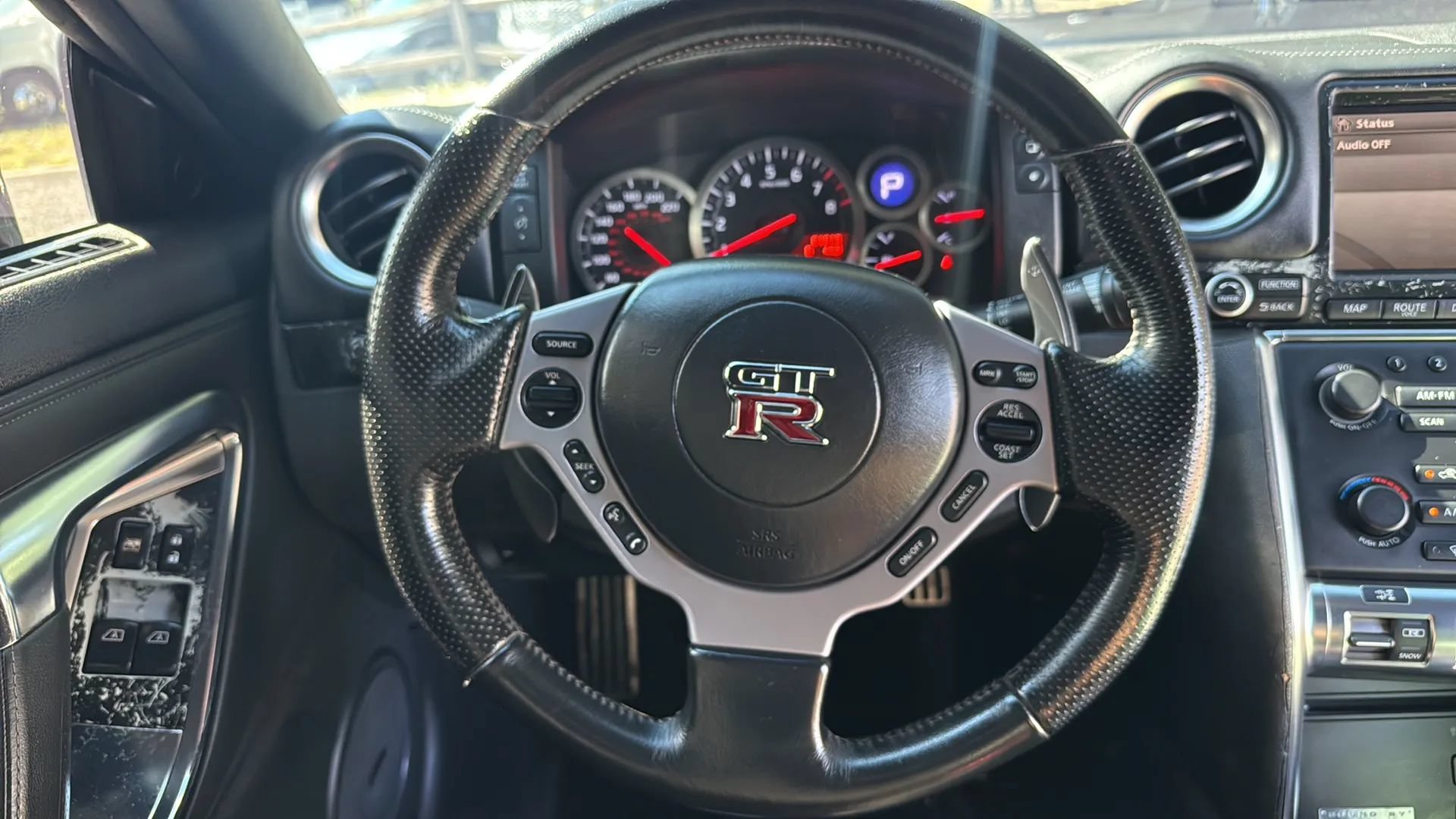 Used 2010 Nissan GT-R Premium AWD/4WD image 25