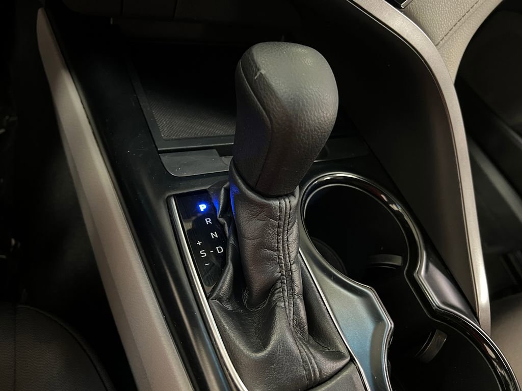 Used 2018 Toyota Camry LE image 26