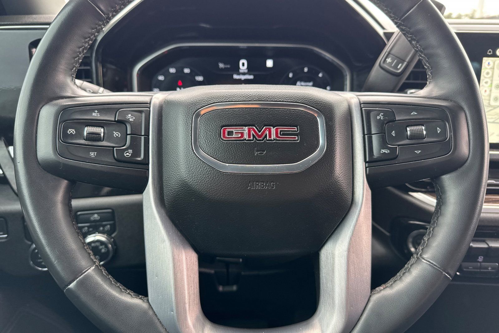 Used 2023 GMC Sierra 1500 SLE image 33