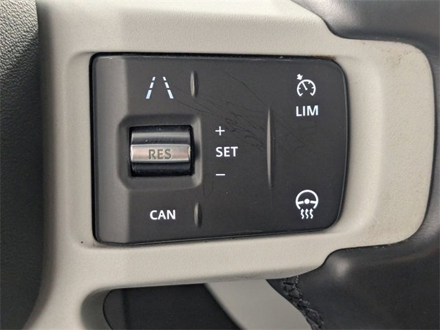 Used 2020 Land Rover Defender 110 SE image 16