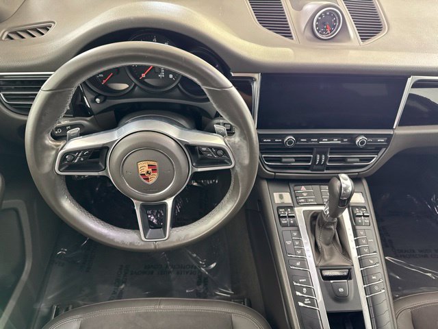 Used 2020 Porsche Macan AWD/4WD image 27