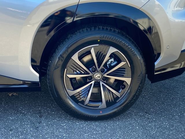 New 2026 Lexus RZ 450e AWD image 9