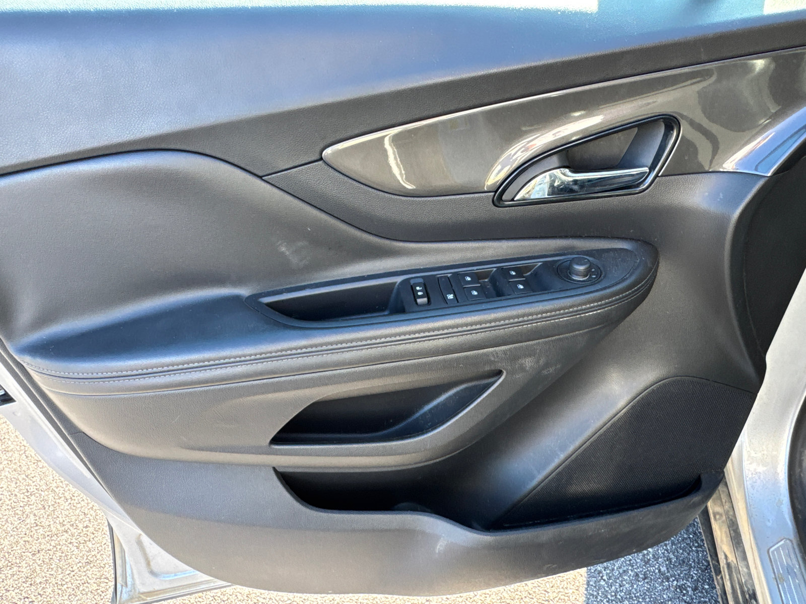 Used 2019 Buick Encore Preferred FWD image 10