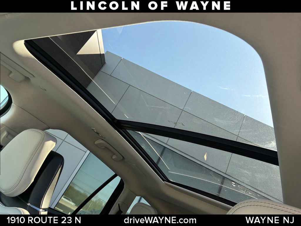 Used 2026 Lincoln Aviator Reserve AWD/4WD image 14