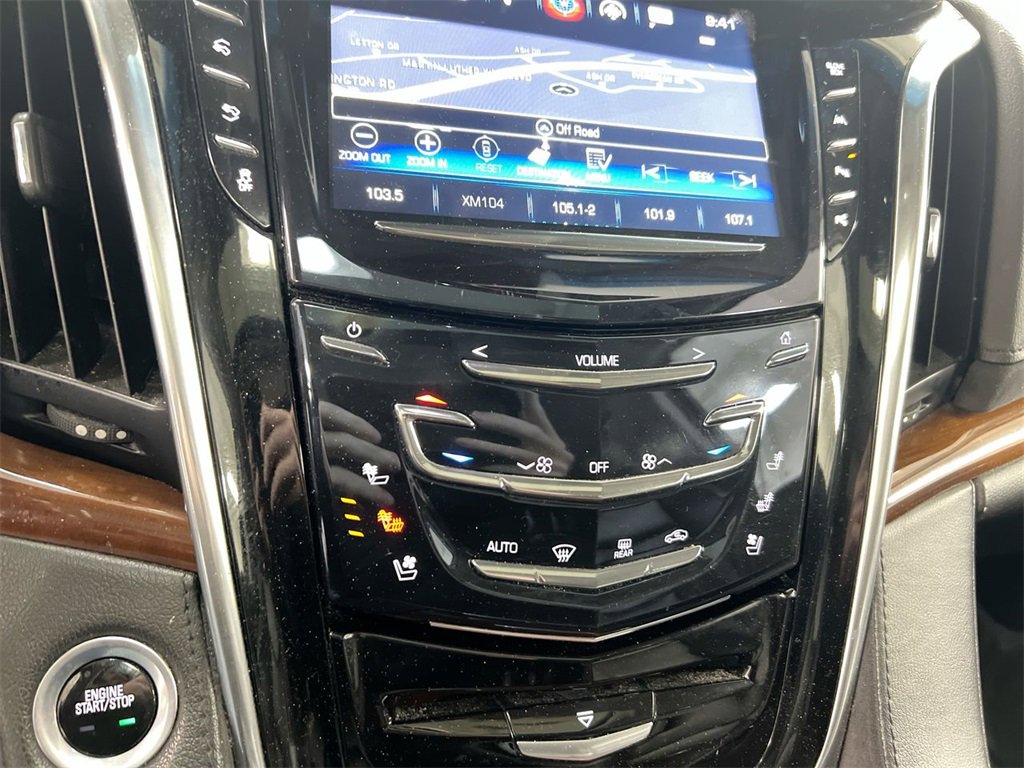 Used 2019 Cadillac Escalade ESV Premium Luxury image 16