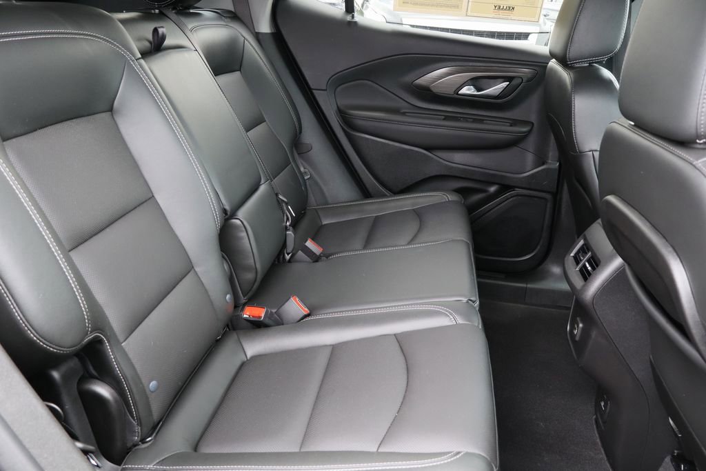 Used 2022 GMC Terrain SLT w/ Infotainment Package II FWD image 28