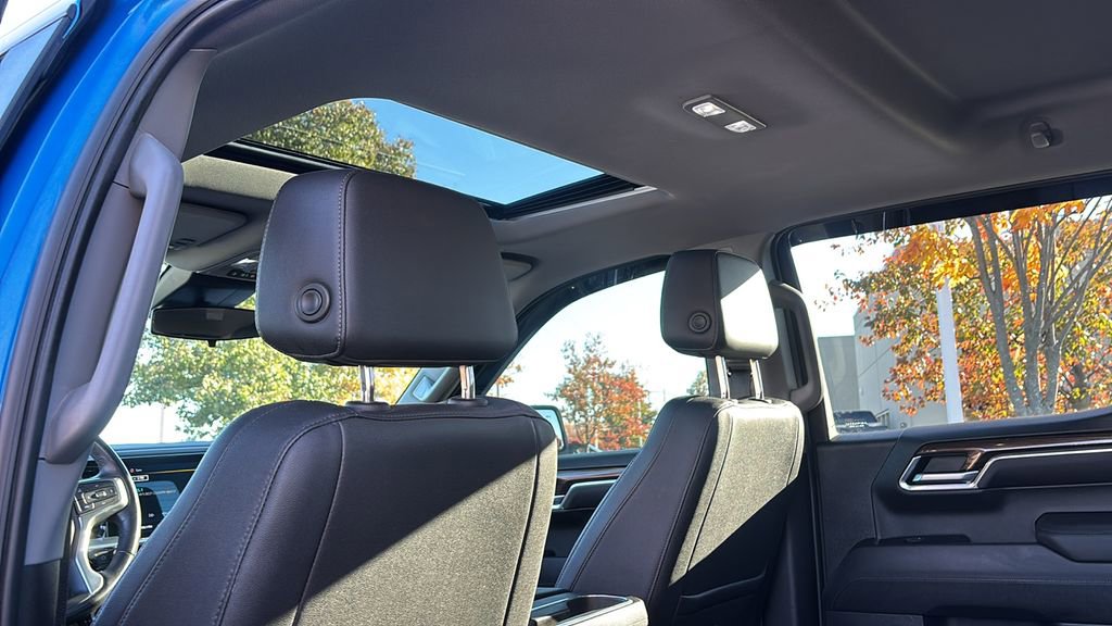 Used 2022 Chevrolet Silverado 1500 LT Trail Boss w/ LT Trail Boss Premium Package image 32