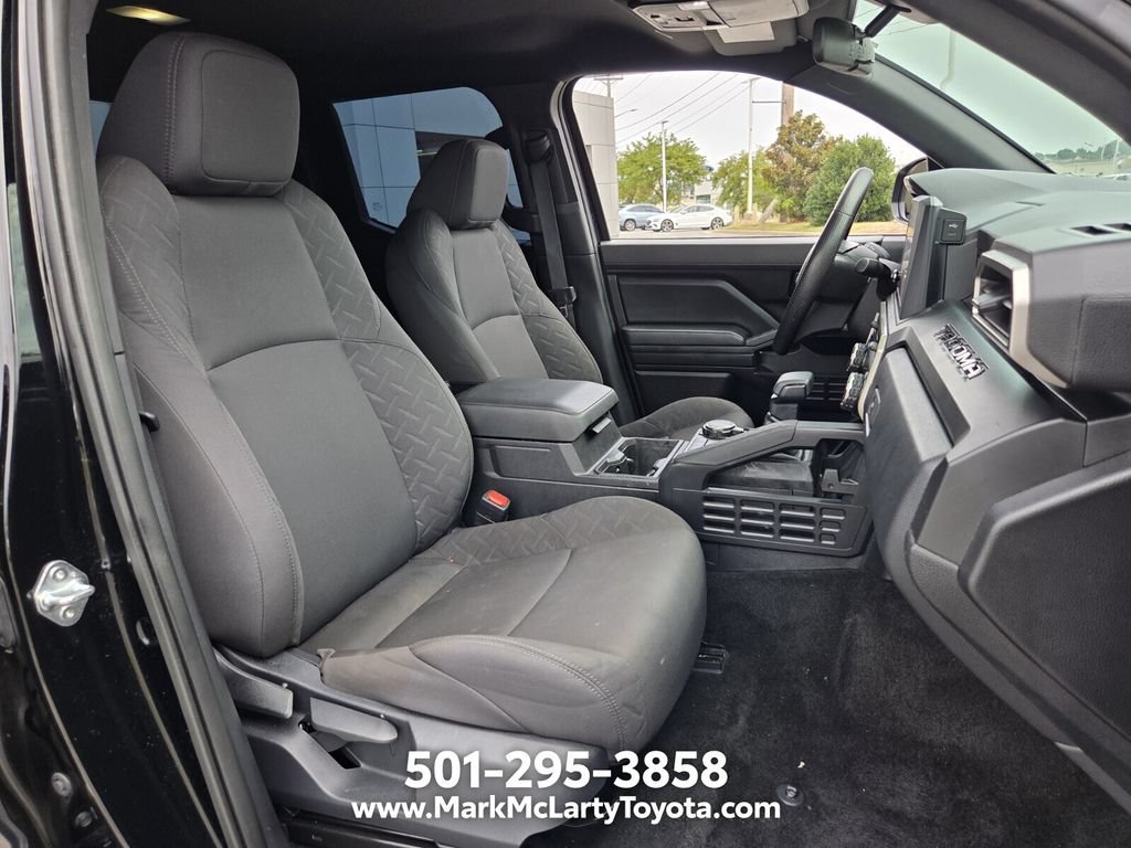 Used 2025 Toyota Tacoma SR AWD/4WD image 15