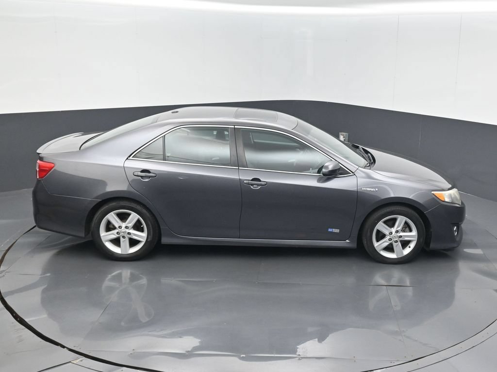 Used 2014 Toyota Camry SE w/ Moonroof Package FWD image 14