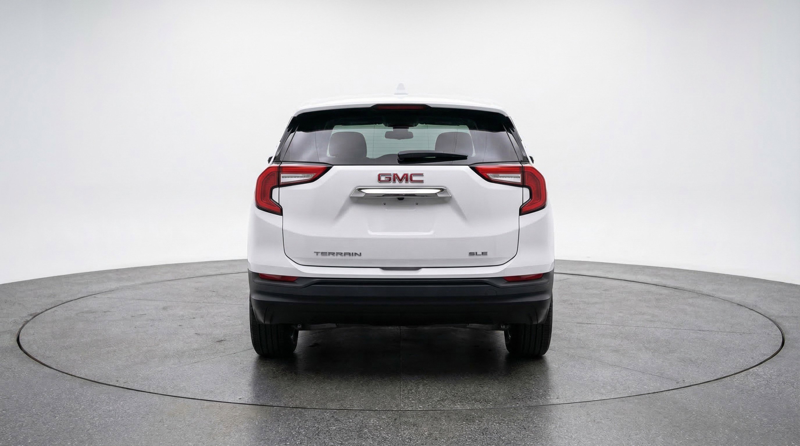 Used 2024 GMC Terrain SLE image 7