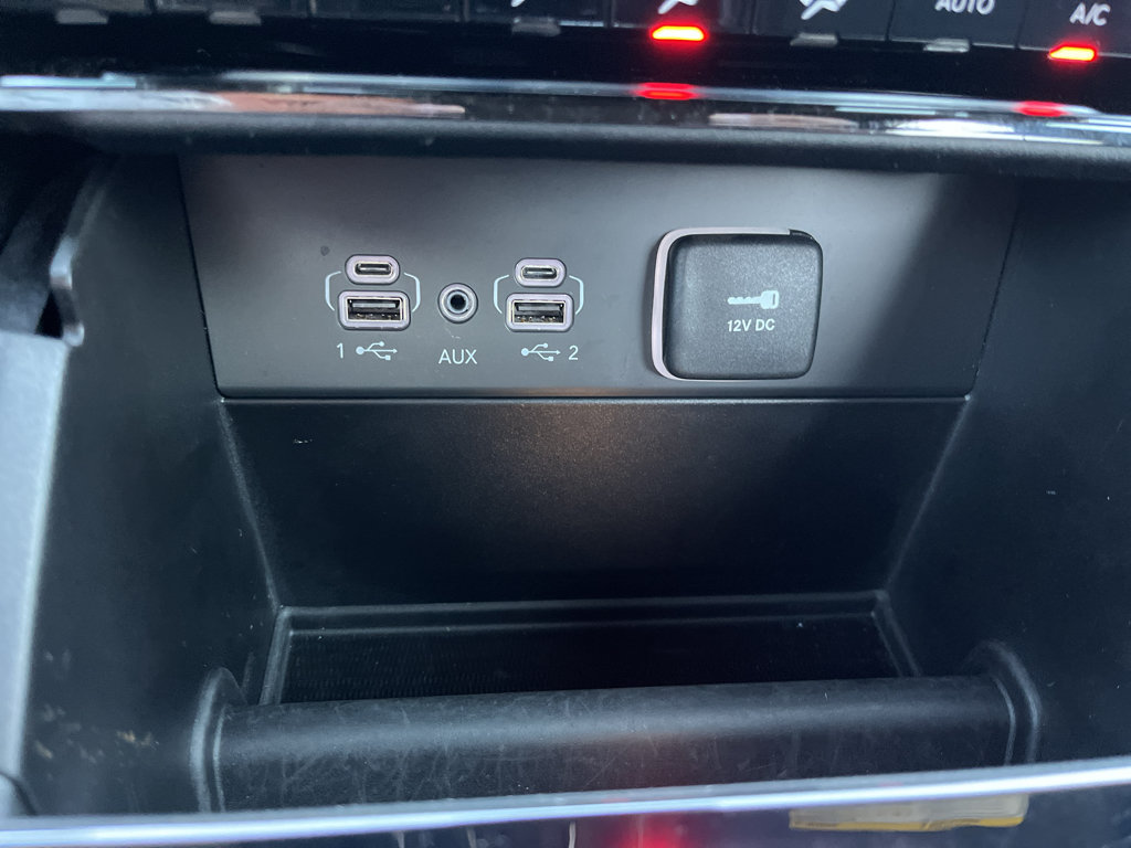 Used 2025 Jeep Grand Cherokee L Laredo RWD image 26