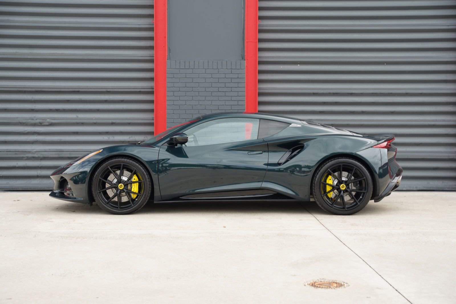 Used 2024 Lotus Emira First Edition image 7