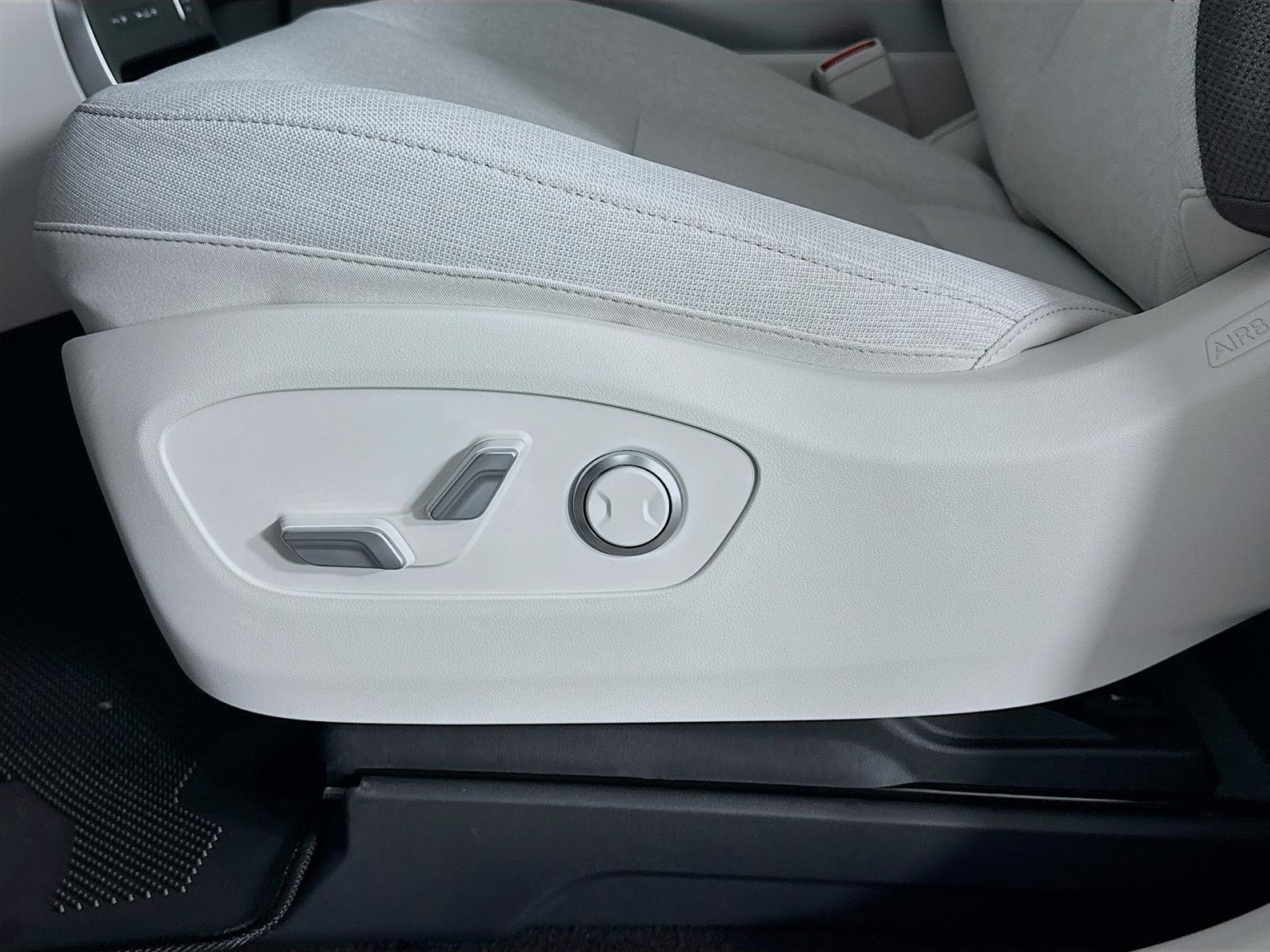 New 2026 Hyundai Ioniq 9 SE image 20