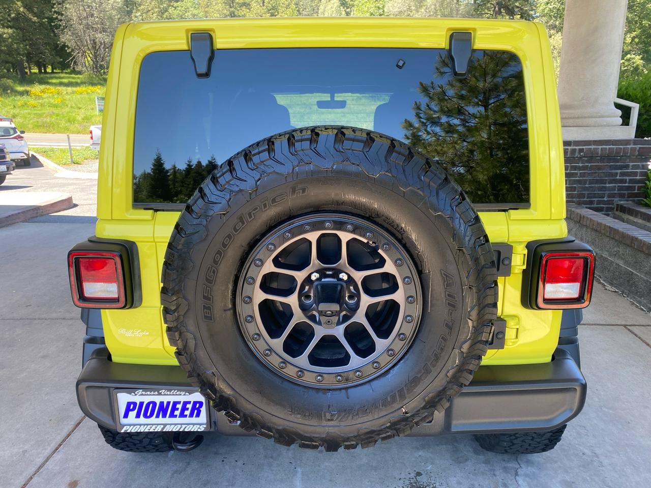 Used 2022 Jeep Wrangler Unlimited Sport AWD/4WD image 4