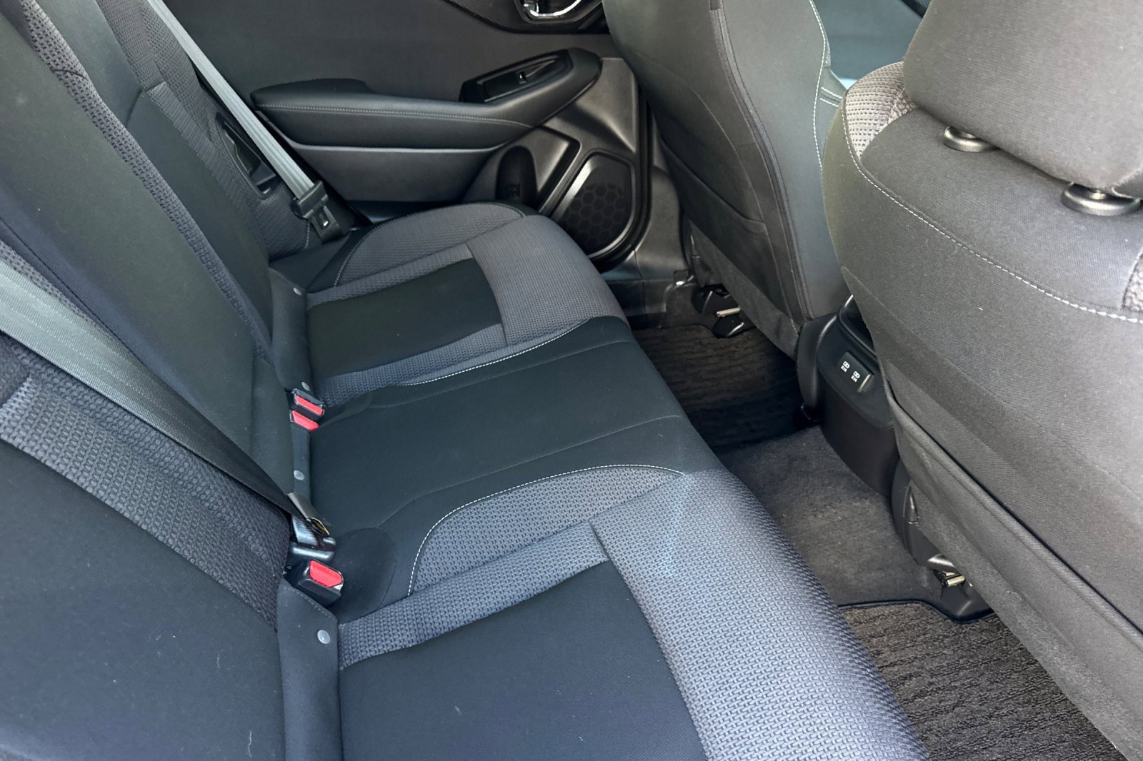 Used 2020 Subaru Outback Premium image 19