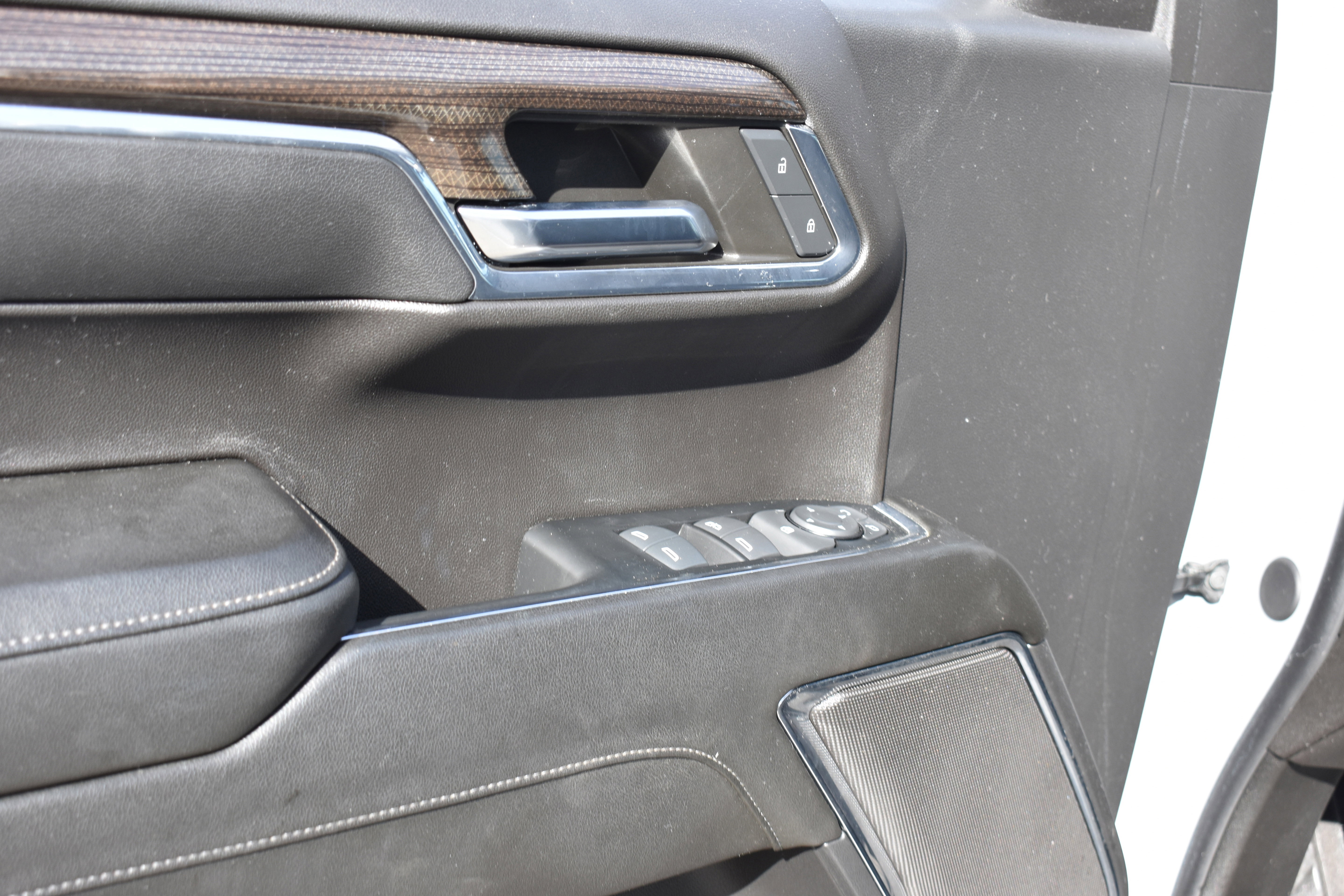 Used 2024 Chevrolet Silverado 1500 LT w/ Z71 Off-Road Package image 26