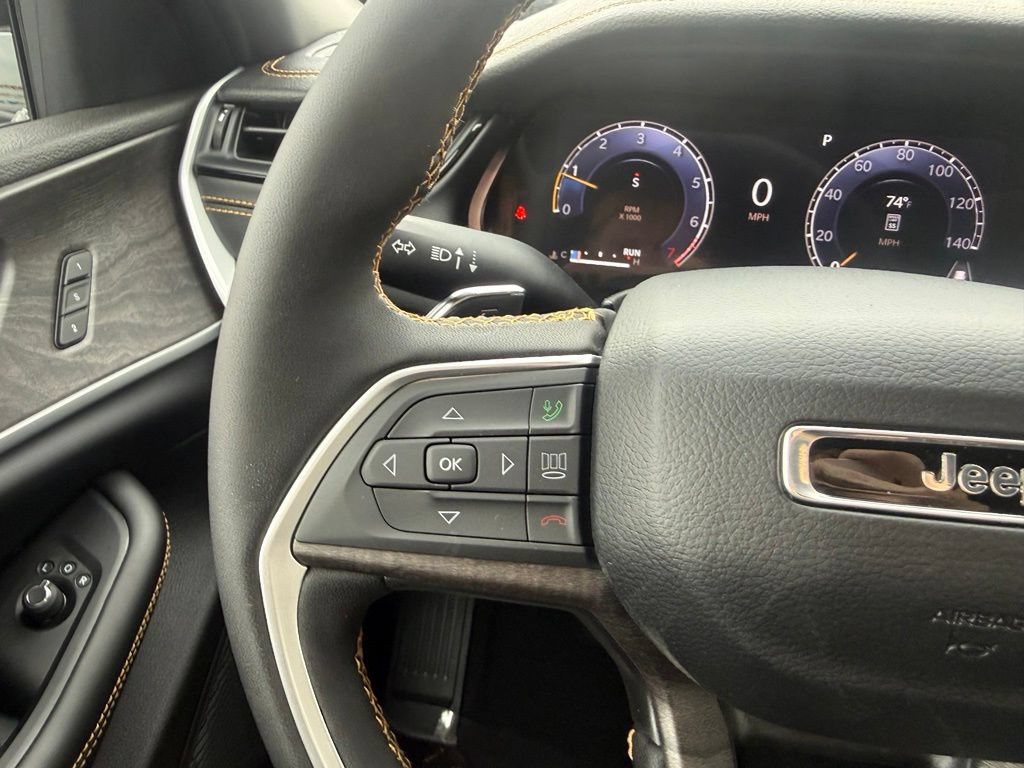 New 2026 Jeep Grand Cherokee L Limited AWD/4WD image 16
