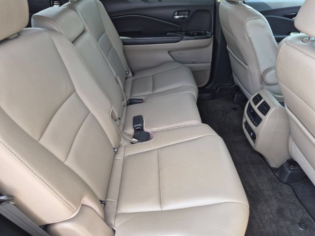 Used 2016 Honda Pilot Touring image 33