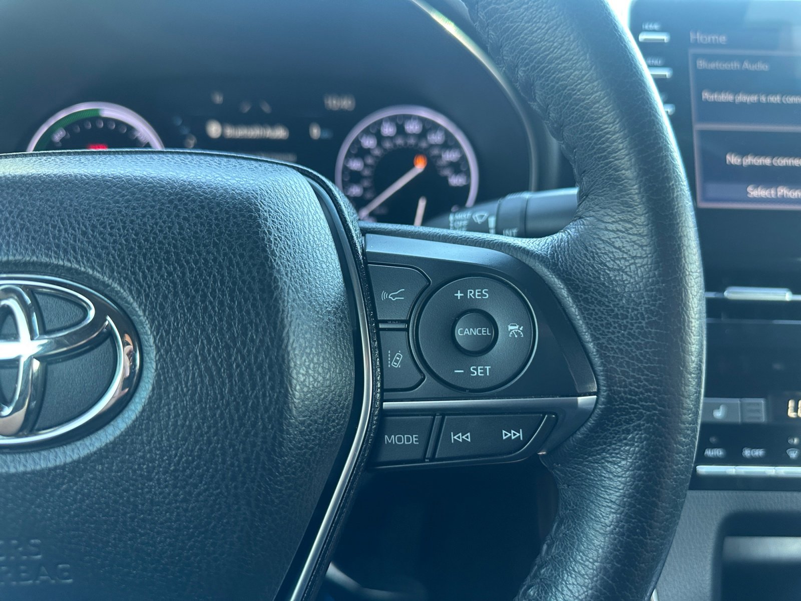 Used 2020 Toyota Avalon XLE w/ All Weather Liner Package FWD image 19