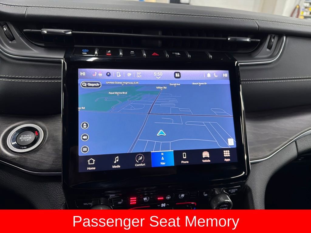 Used 2023 Jeep Grand Cherokee Overland w/ Advanced Protech Group III image 22