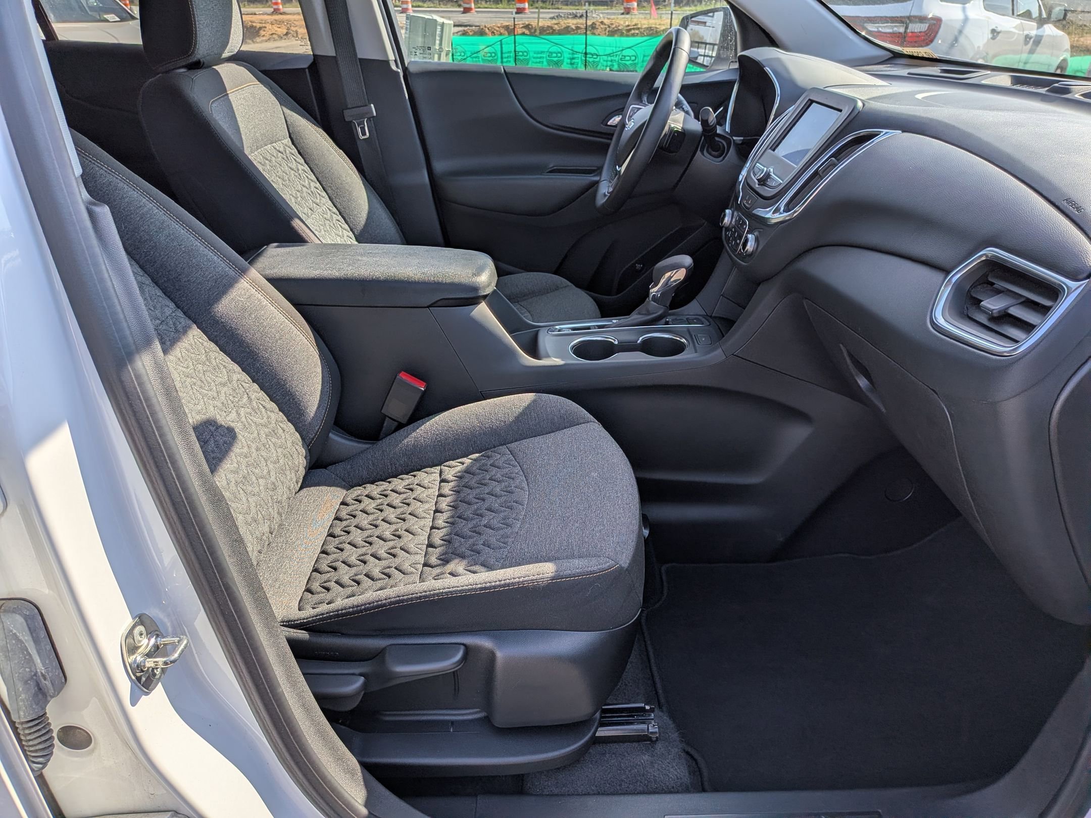 Used 2024 Chevrolet Equinox LT AWD/4WD image 36