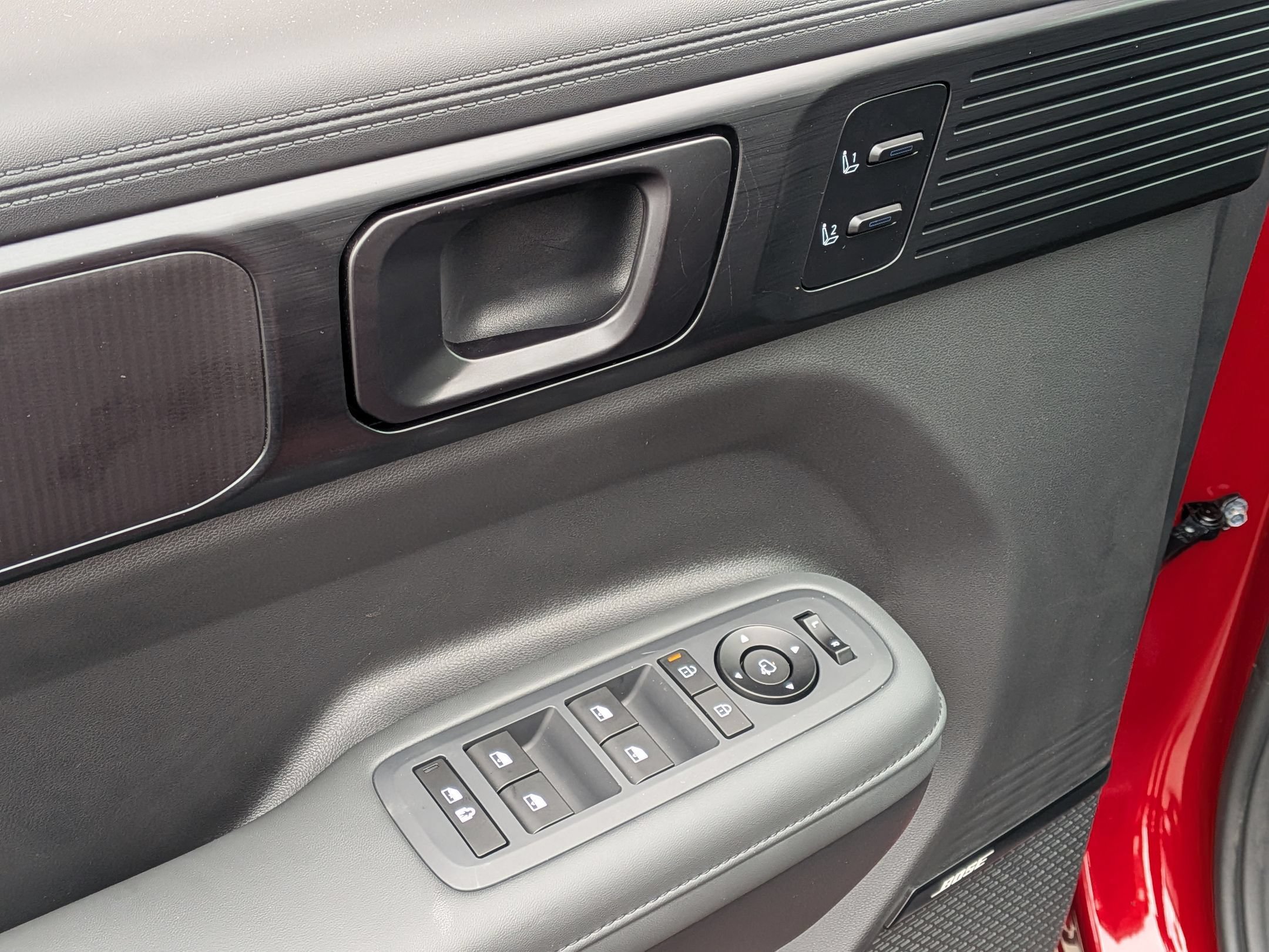 New 2025 Hyundai Santa Fe Calligraphy AWD/4WD image 16