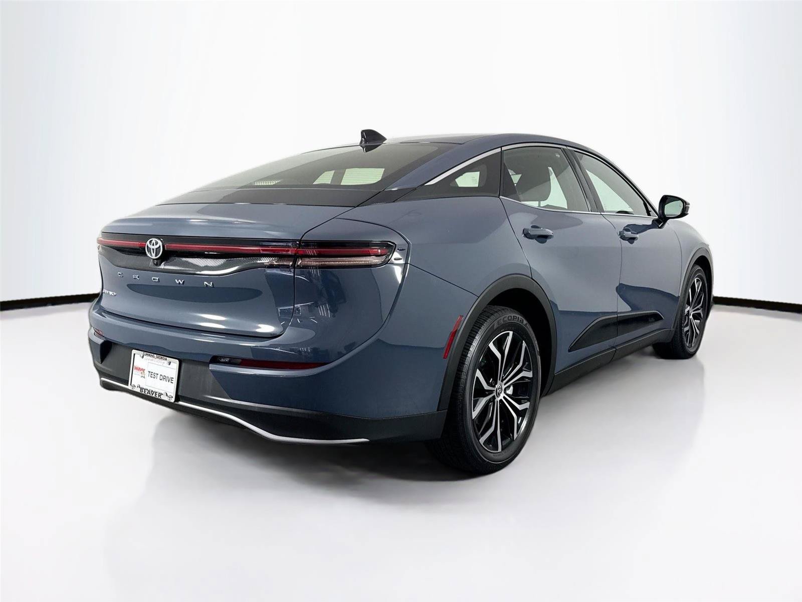 Certified 2025 Toyota Crown AWD/4WD image 2