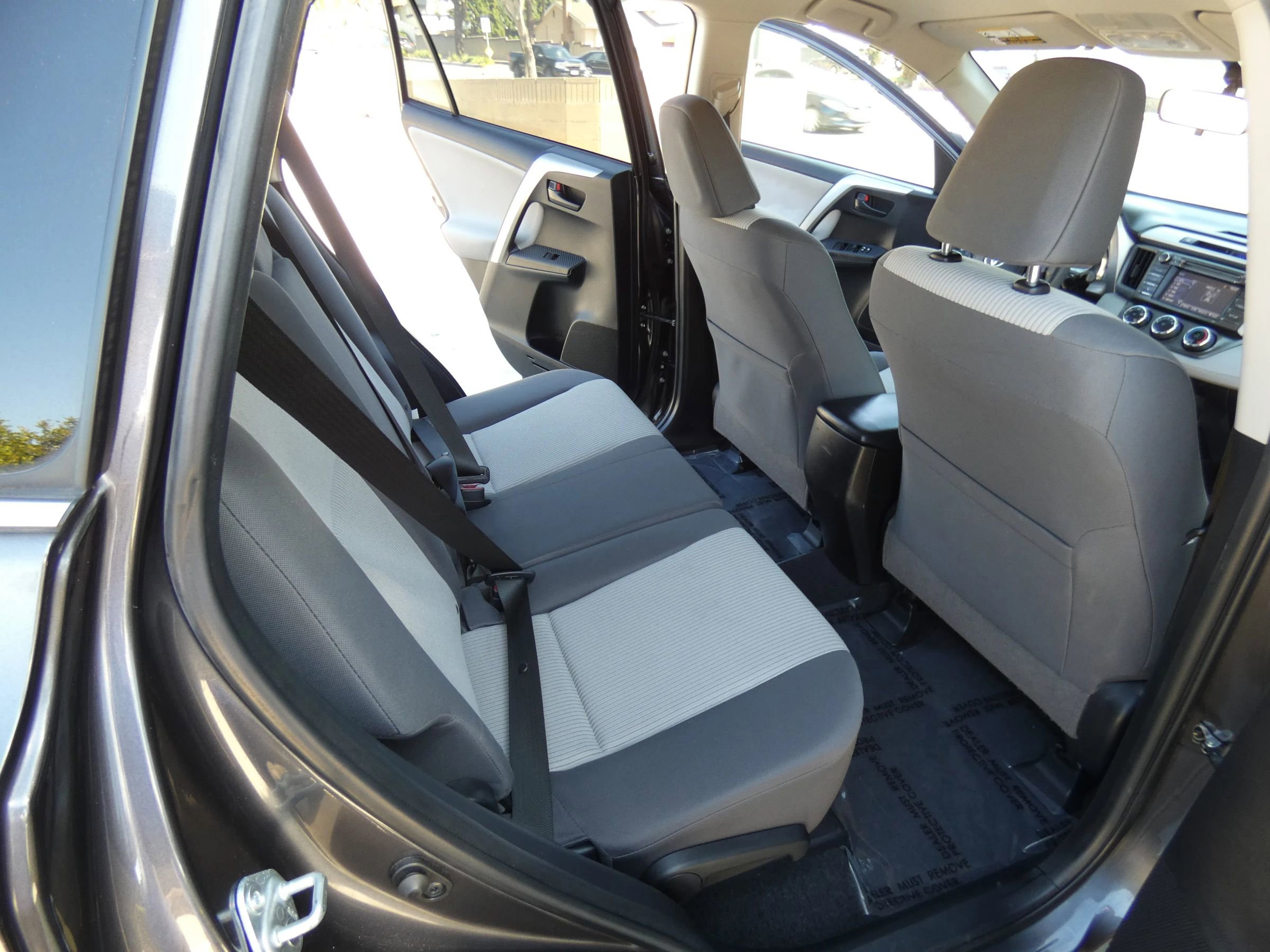 Used 2015 Toyota RAV4 LE image 22