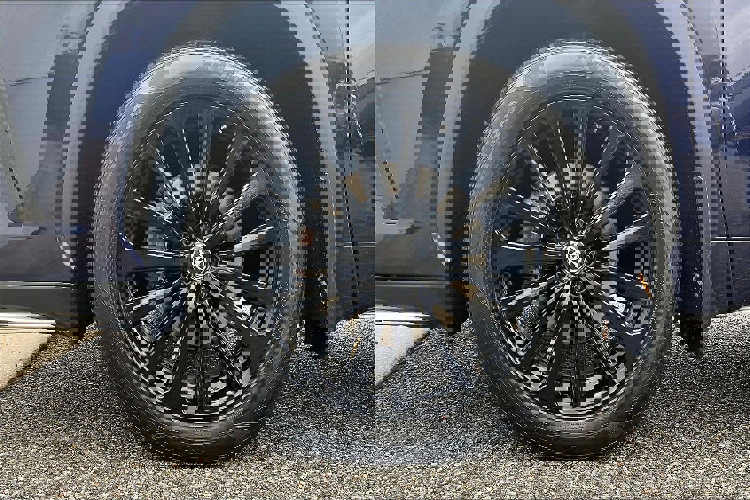 Used 2023 Toyota Highlander XSE image 11