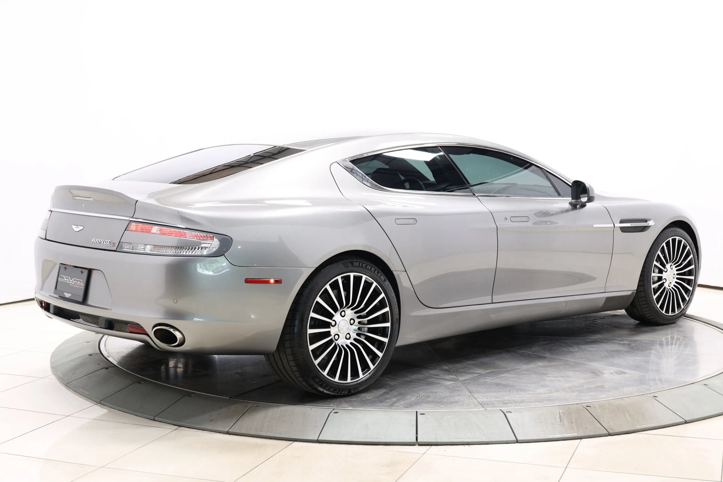 Used 2015 Aston Martin Rapide S RWD image 4