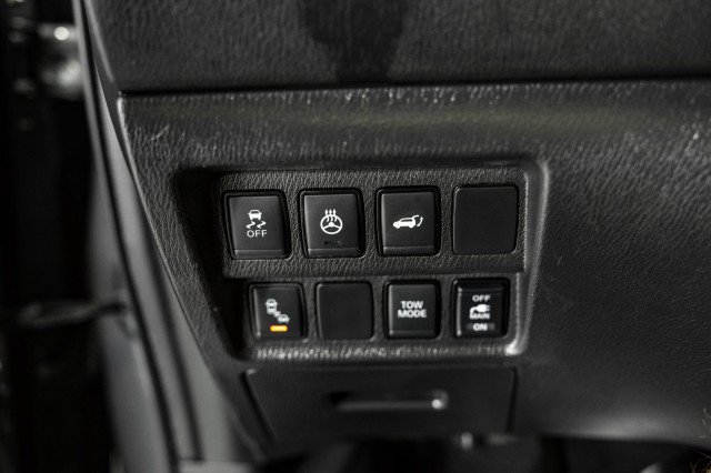 Used 2020 Nissan Pathfinder Platinum AWD/4WD image 25