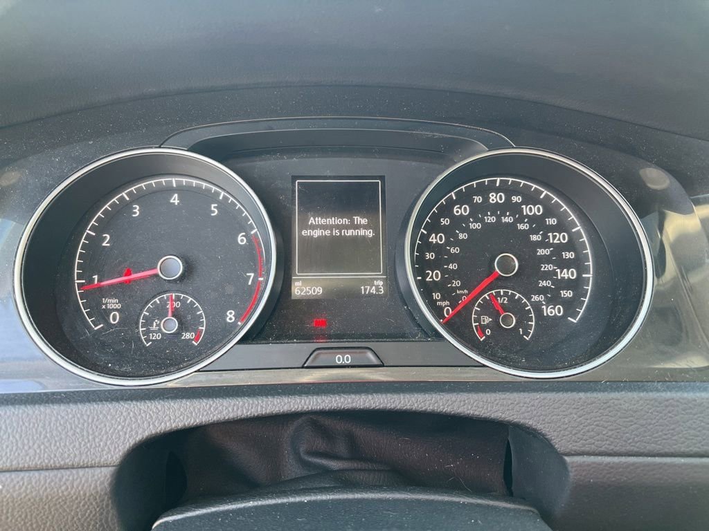 Used 2021 Volkswagen Golf 4-Door FWD image 10