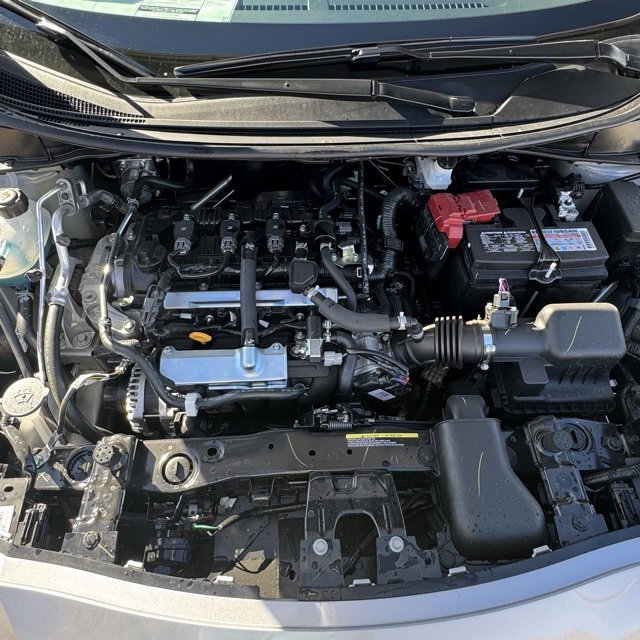 New 2025 Nissan Versa SR w/ Trunk Package image 24