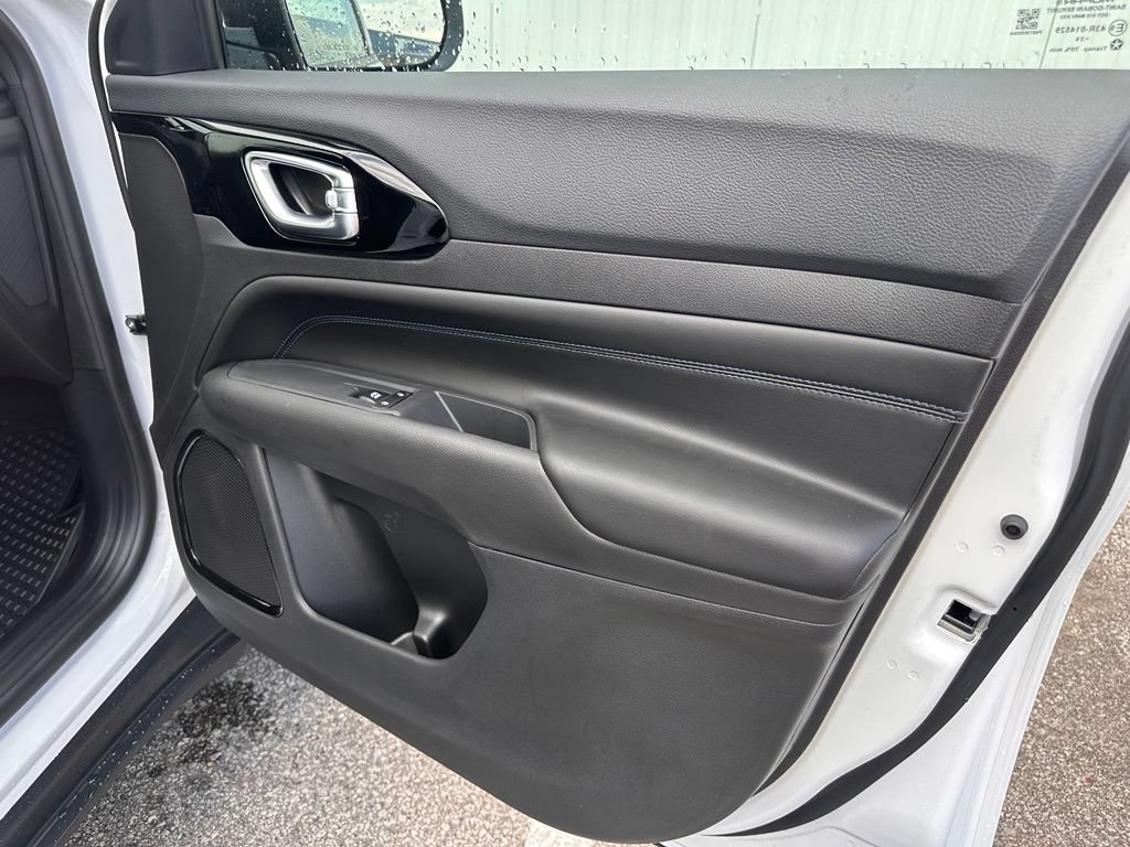 New 2026 Jeep Compass Latitude AWD/4WD image 27