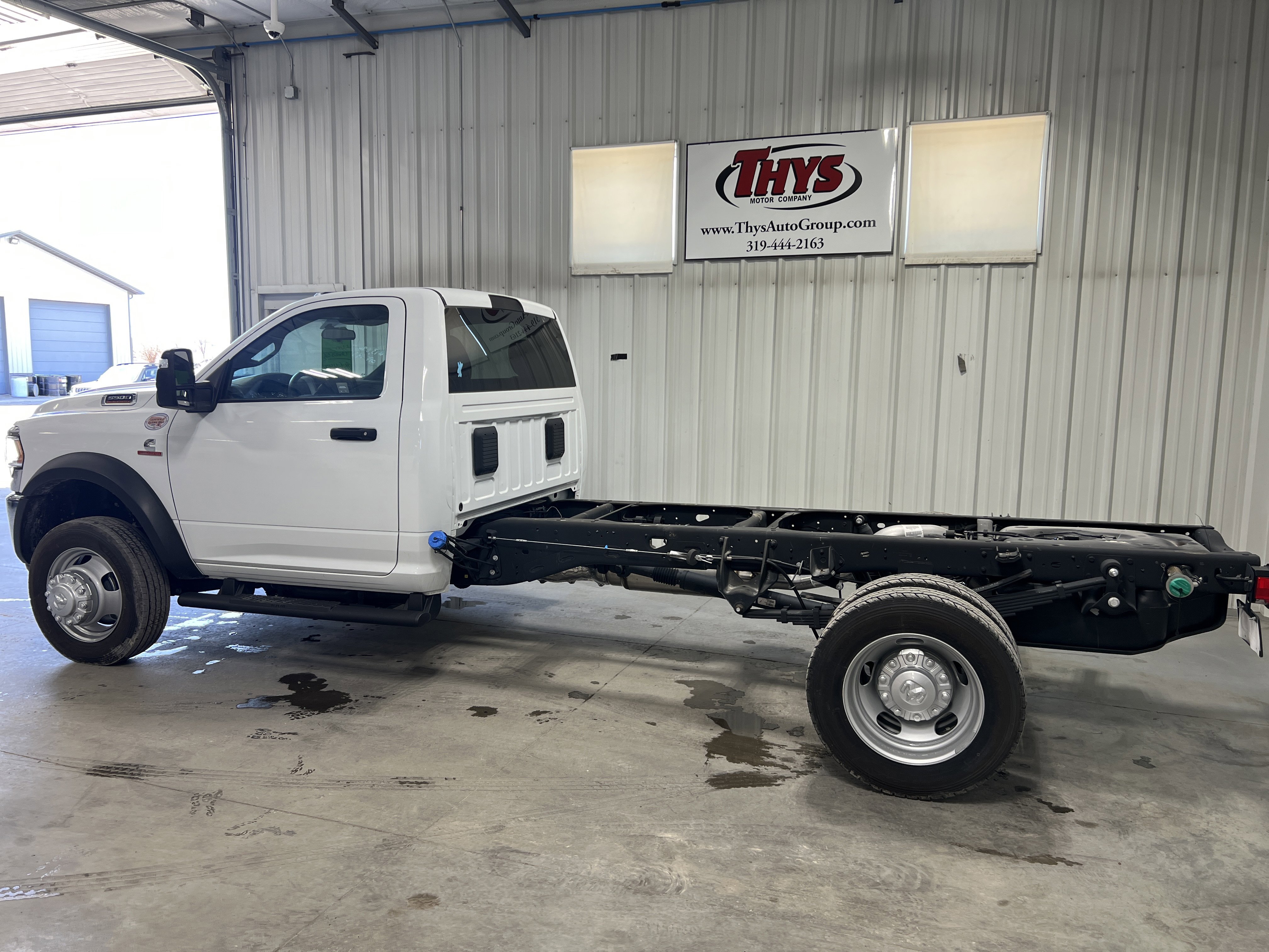 Used 2024 RAM 5500 Tradesman AWD/4WD image 23