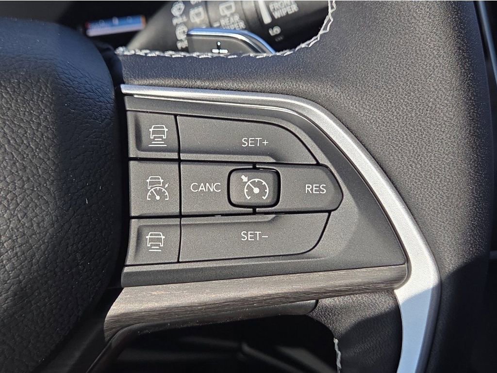 New 2025 Jeep Grand Cherokee Limited image 27