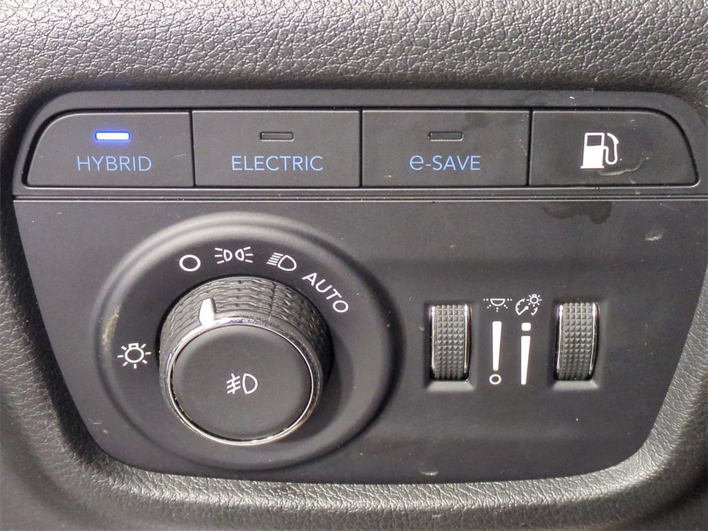 Used 2022 Jeep Grand Cherokee Overland w/ Advanced Protech Group III image 30