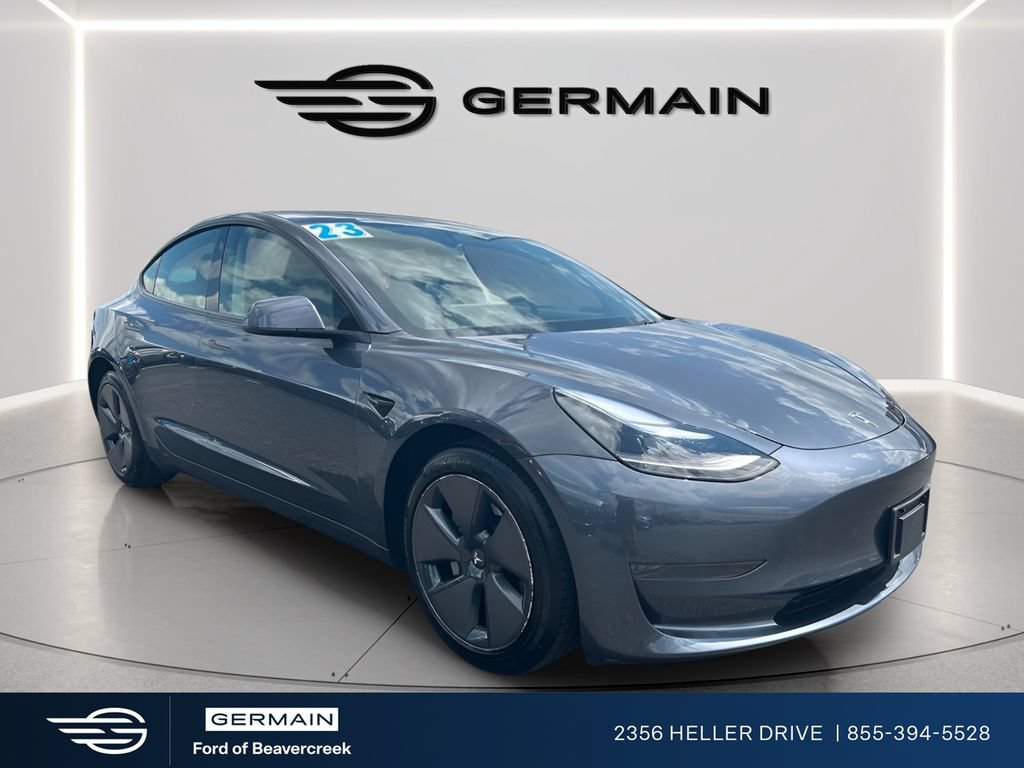 Used 2023 Tesla Model 3 Standard Range RWD image 1