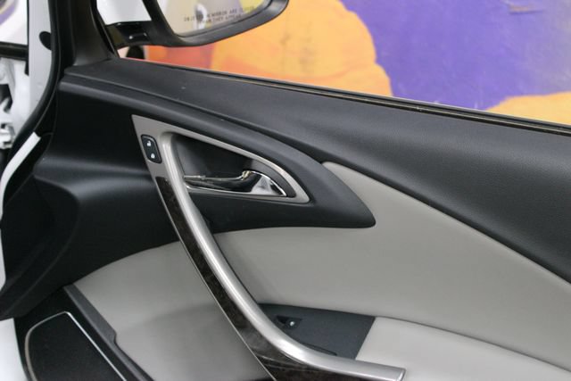 Used 2017 Buick Verano Convenience FWD image 9