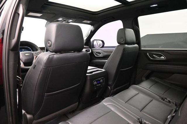Used 2024 Chevrolet Tahoe High Country AWD/4WD image 16
