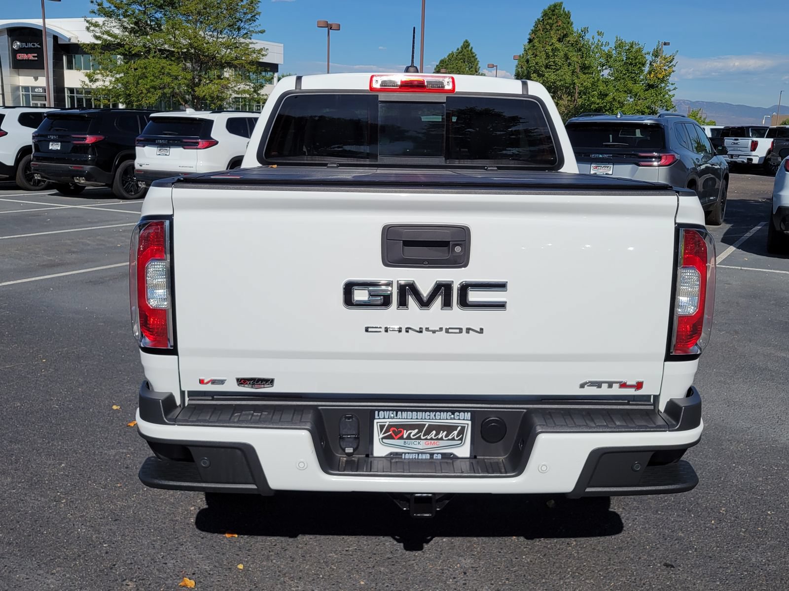 Certified 2022 GMC Canyon AT4 w/ Trailering Package AWD/4WD image 10