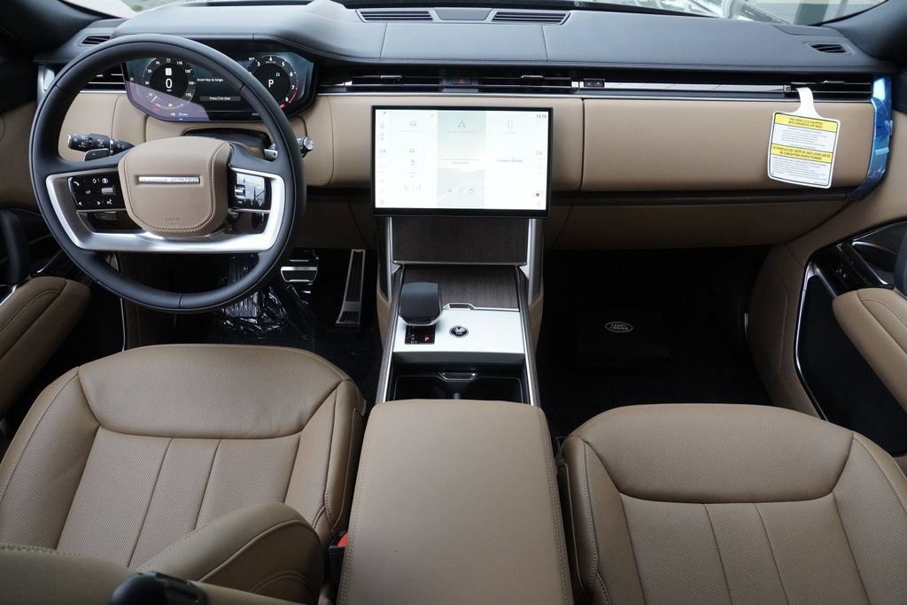 New 2026 Land Rover Range Rover Long Wheelbase SE AWD/4WD image 9