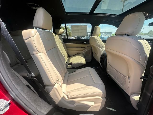 New 2026 Jeep Grand Cherokee L Limited AWD/4WD image 30