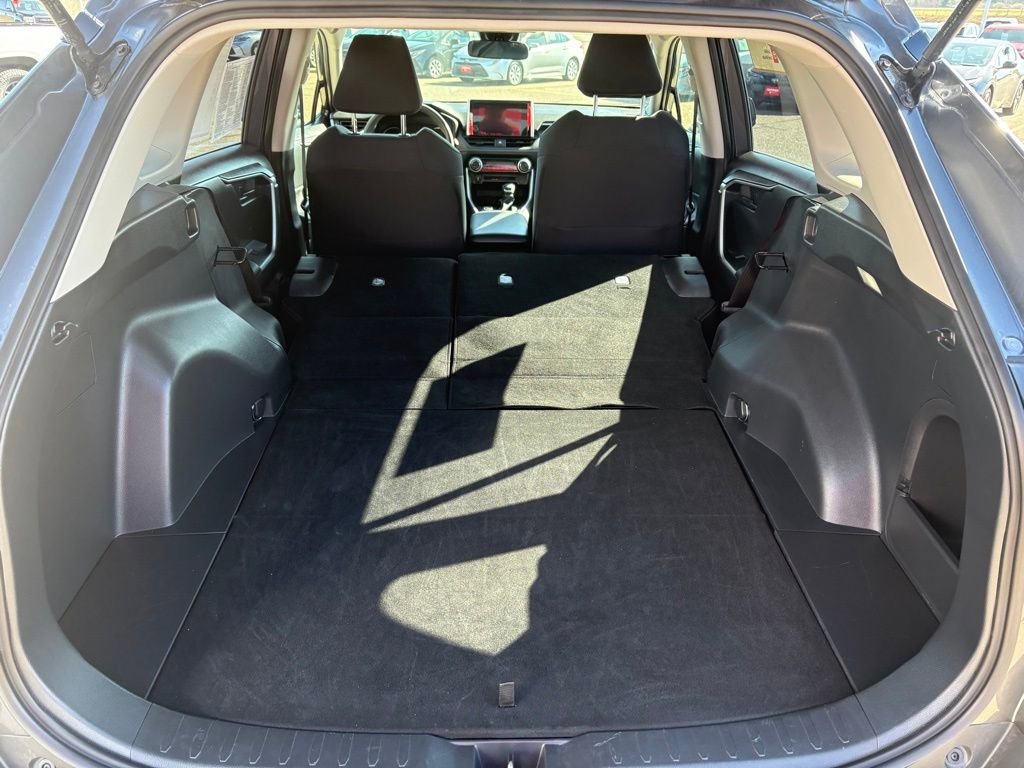 Certified 2025 Toyota RAV4 LE AWD/4WD image 7